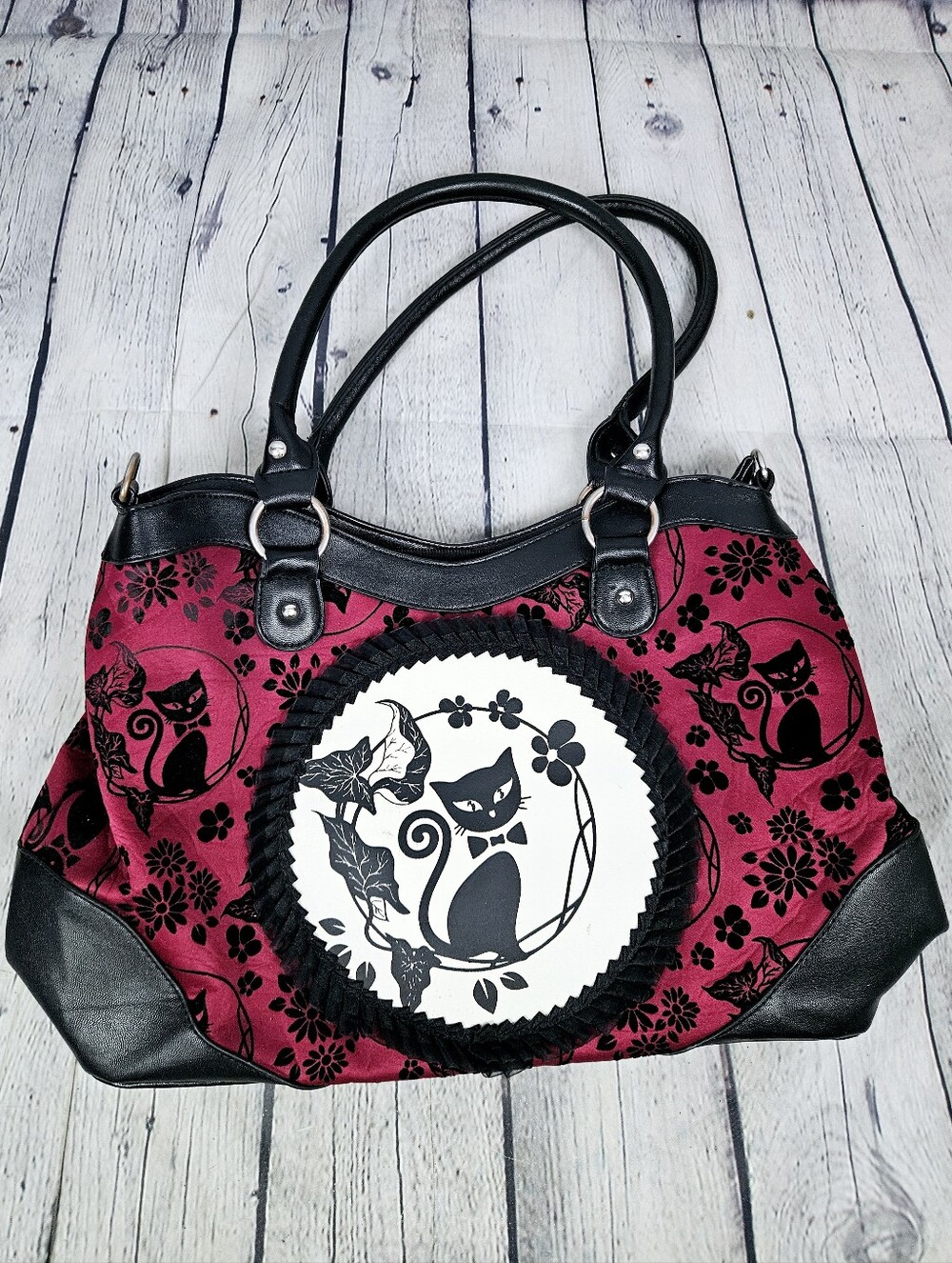 BANNED APPAREL | Call Of The Phoenix burgundy velvet floral pattern cat purse